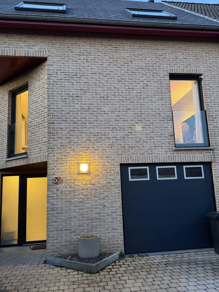 Garde-corps en verre 55.2 à Dilbeek