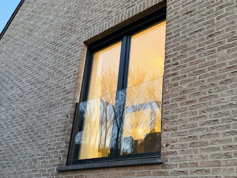 Garde-corps en verre 55.2 à Dilbeek