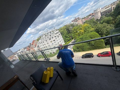 Remplacement verre feuilleté à Louise