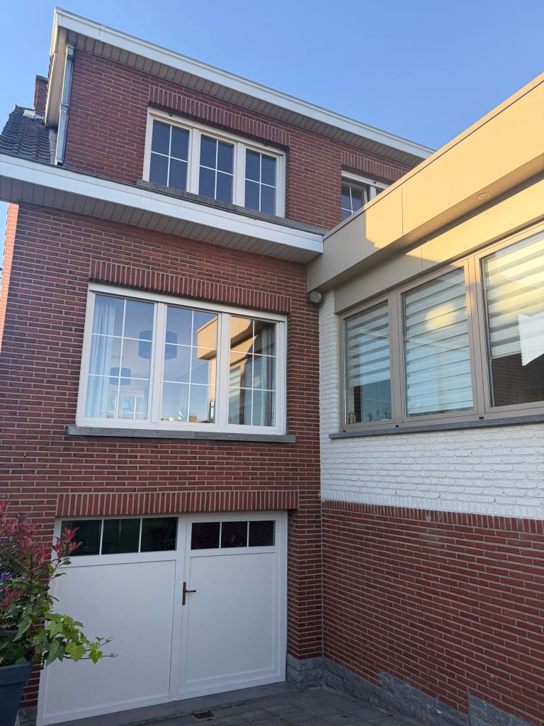 Châssis PVC Salamander 76 à Dilbeek Bruxelles